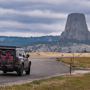 GemiWithDevilsTower-DSCF0488.jpeg