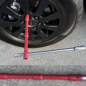 Lug Wrench3.jpg