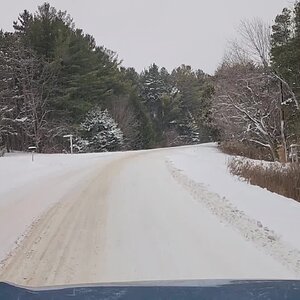 Off road snow Land cruiser.mp4