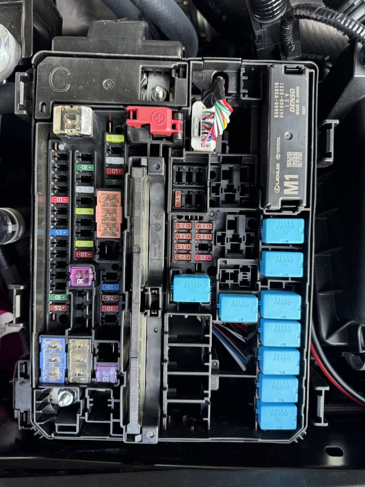 fuse Box 1.JPG